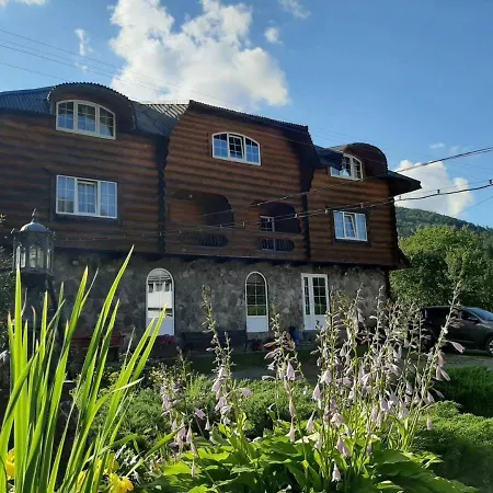 Приватна Садиба Ромен Guest house Mykulychyn
